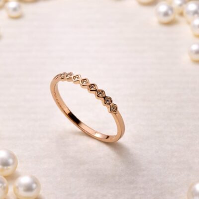 Zigzag Crystal Ring